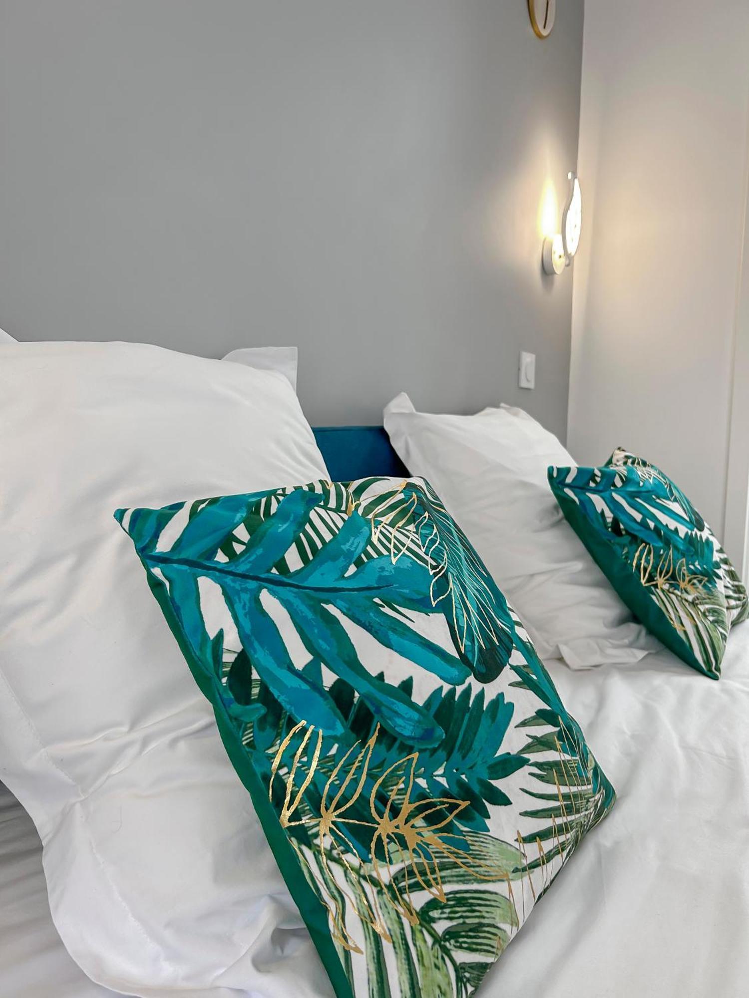 L'atypique Hyper Centre Wifi Et Netflix Gratuit Apartment Mayenne